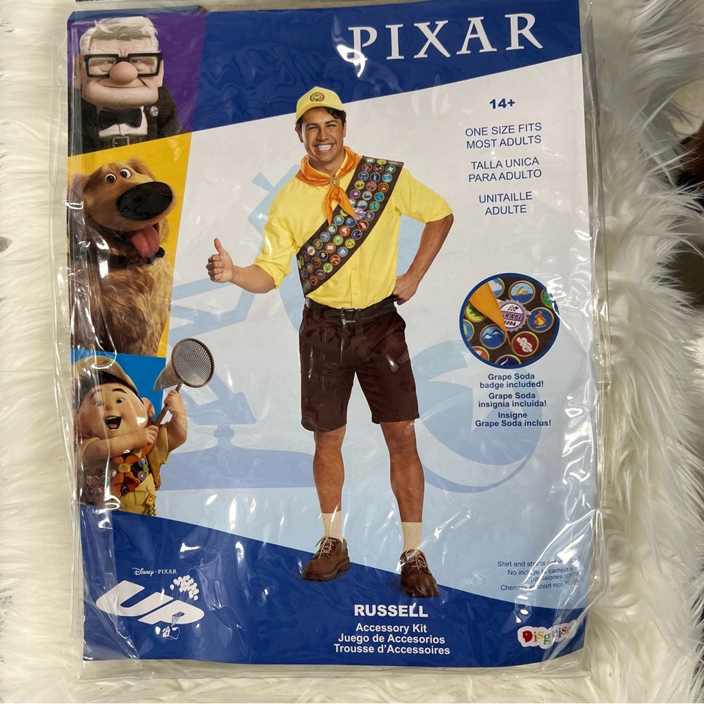 Disney Pixar UP Russell Adult Costume Accessory Kit Disguise Wilderness Explorer